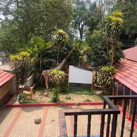Hotel Madhura Belgaum Luaran gambar